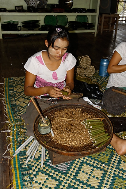 Inlé-fabrique des cheeroots-001